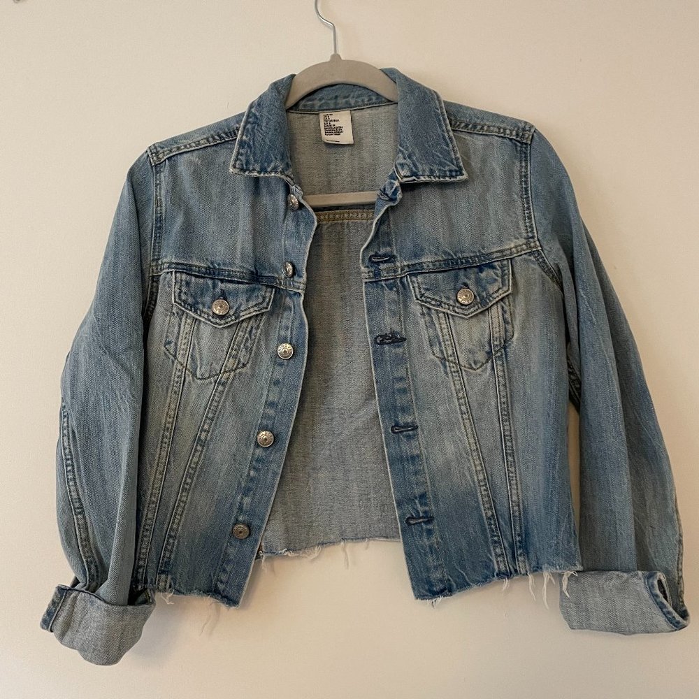 H&M Distressed Cut off Jean Jacket - Size 6